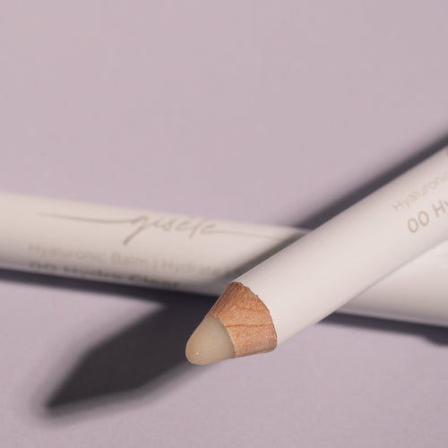 Hyaluronic Acid lip balm almond scrub